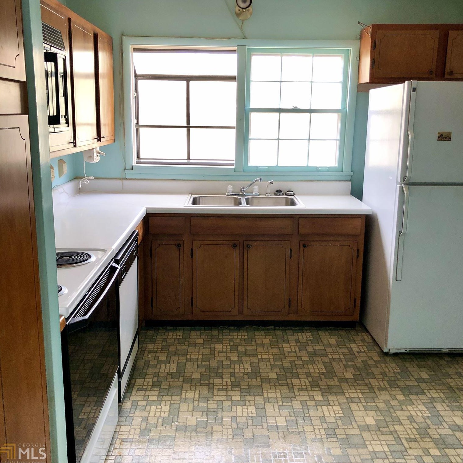 1271 Timberlane Dr, Macon, GA 31210-3201