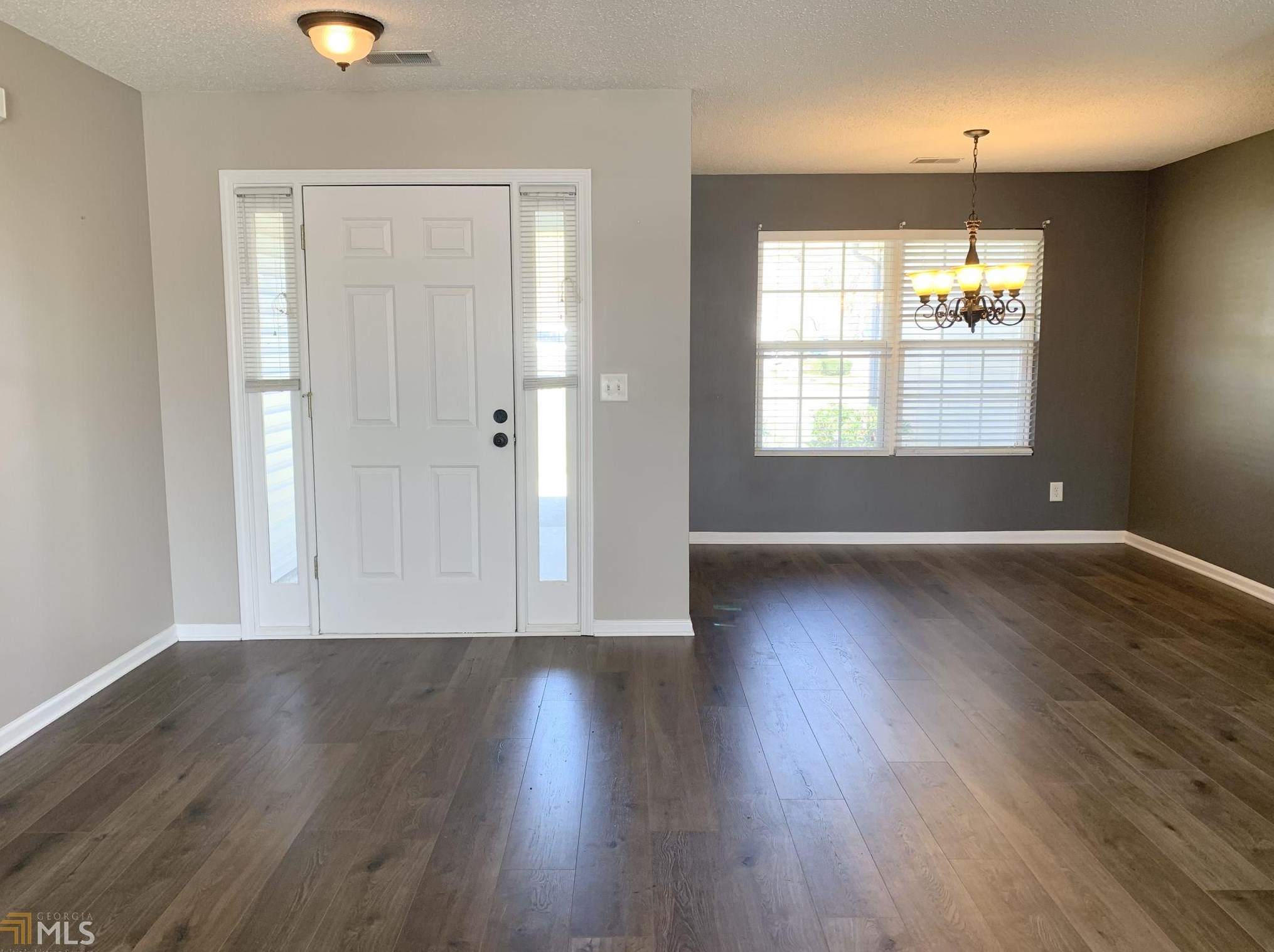 1020 Rolling Ridge Ln, Auburn, GA 30011