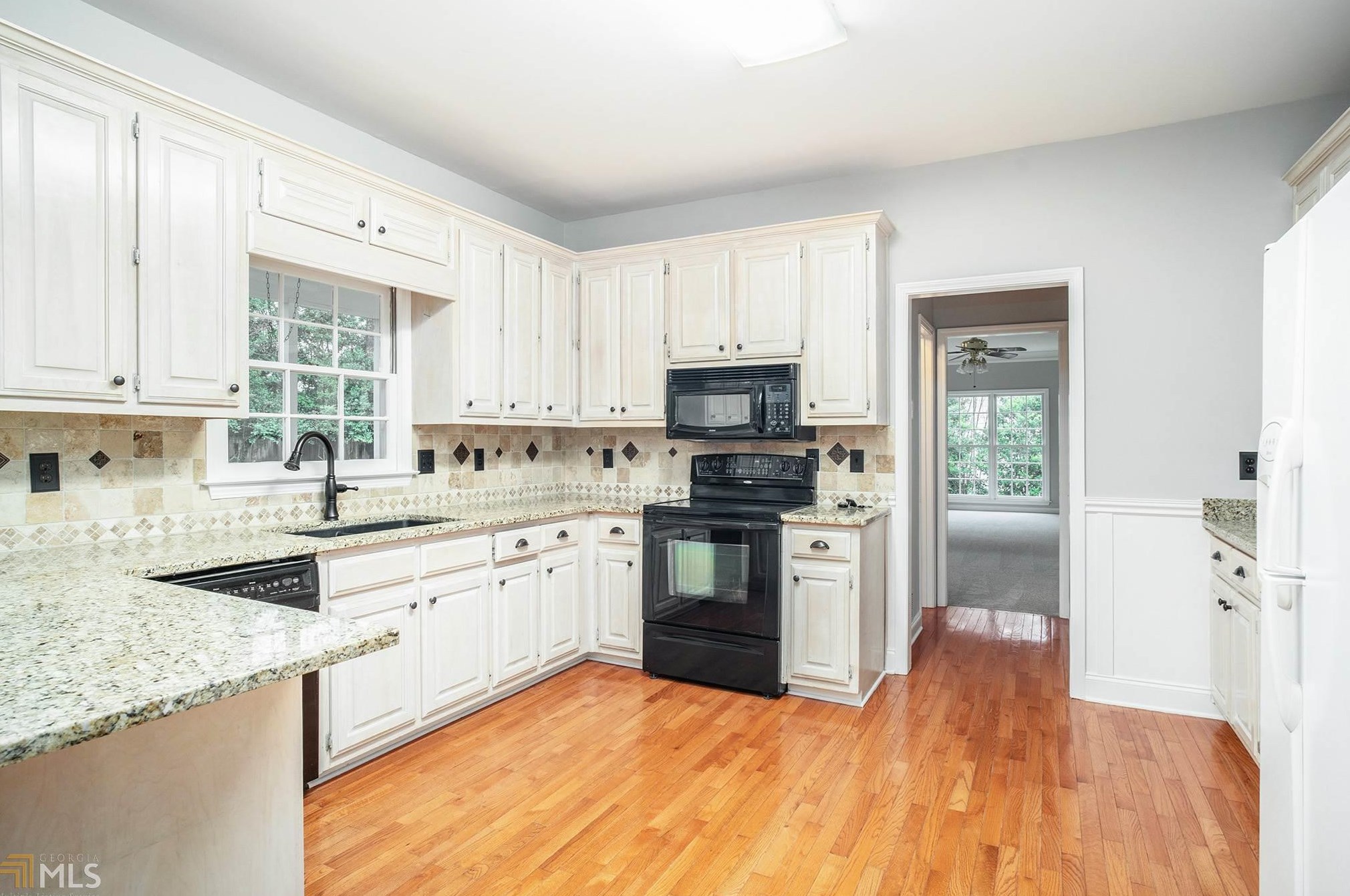 1089 Sunny Field Ct, Lawrenceville, GA 30043-6700
