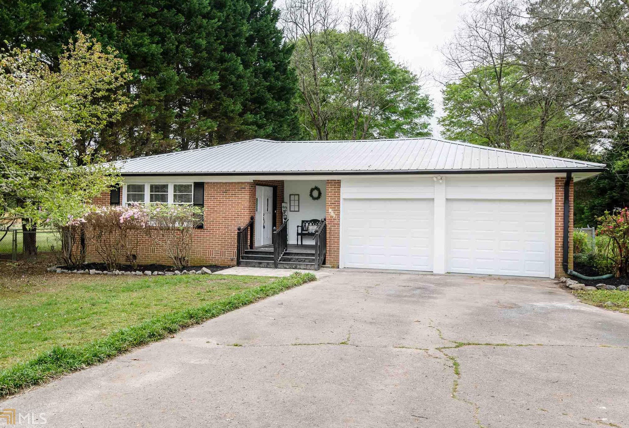 857 Glenn Carrie Rd, Hull, GA 30646