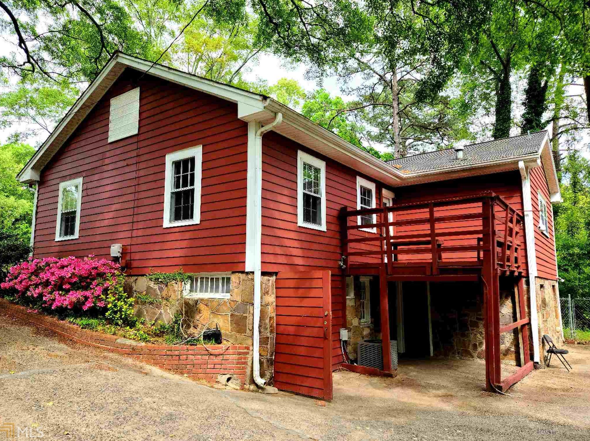 11 Lindberg Dr, Rome, GA 30161-5167