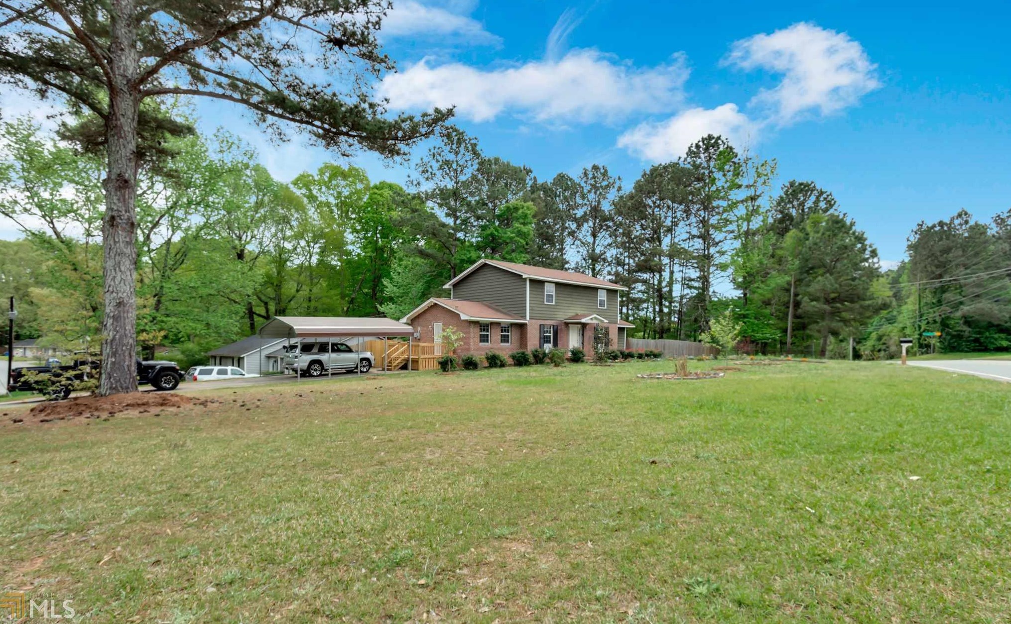 6596 Maddox Rd, Morrow, GA 30260
