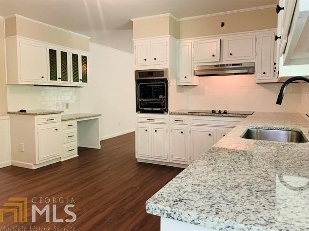 547 Rimrock Trl, Stone Mountain GA  30083-4554 exterior