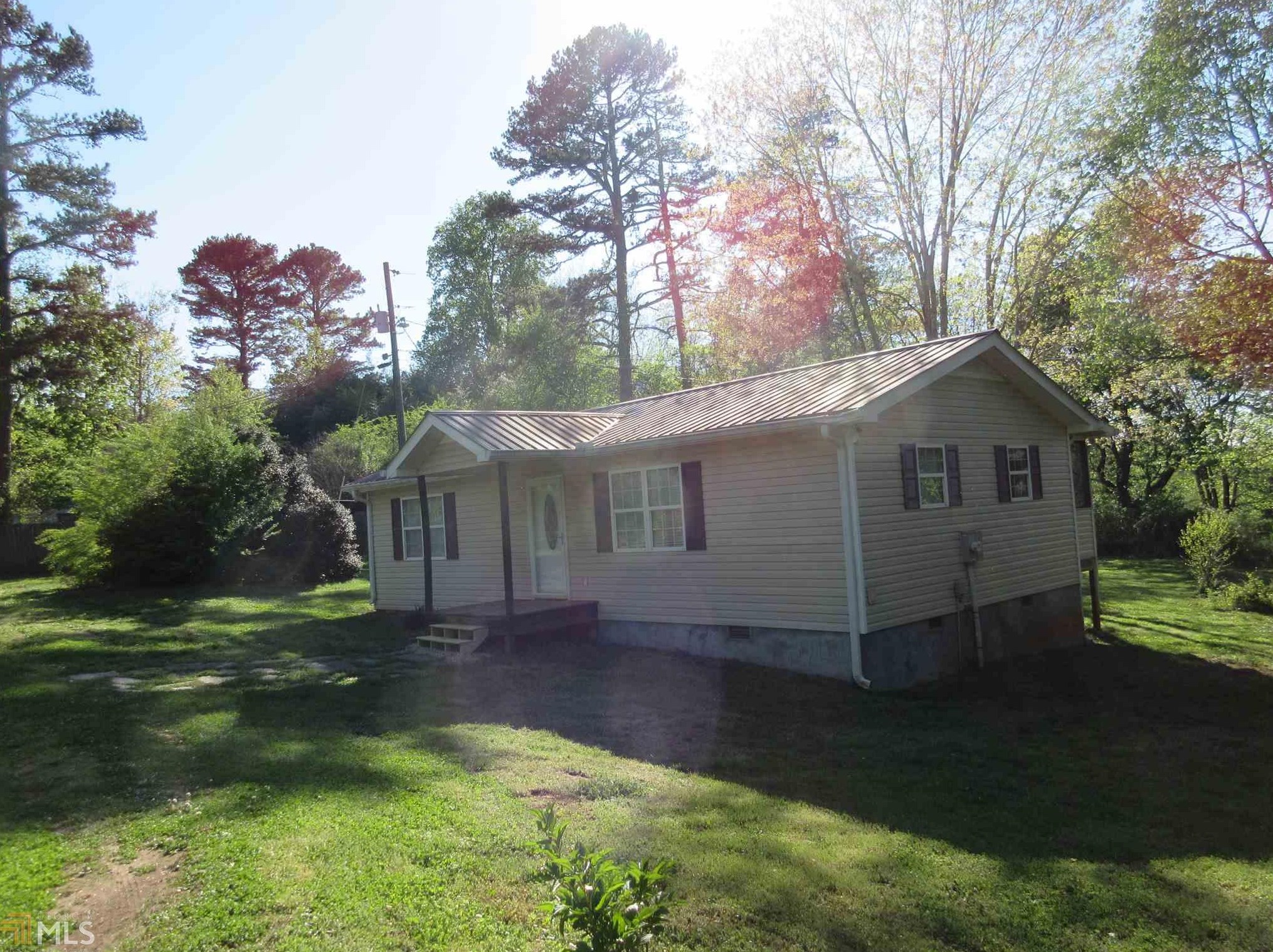 5239 Dicks Hill Pkwy, Mount Airy, GA 30563
