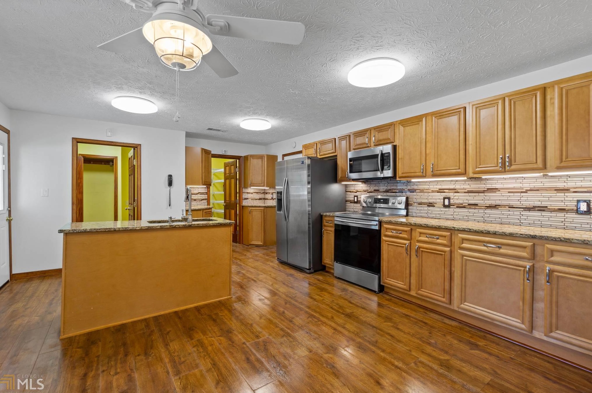 2053 Surrey Ln, Jonesboro, GA 30236-2533