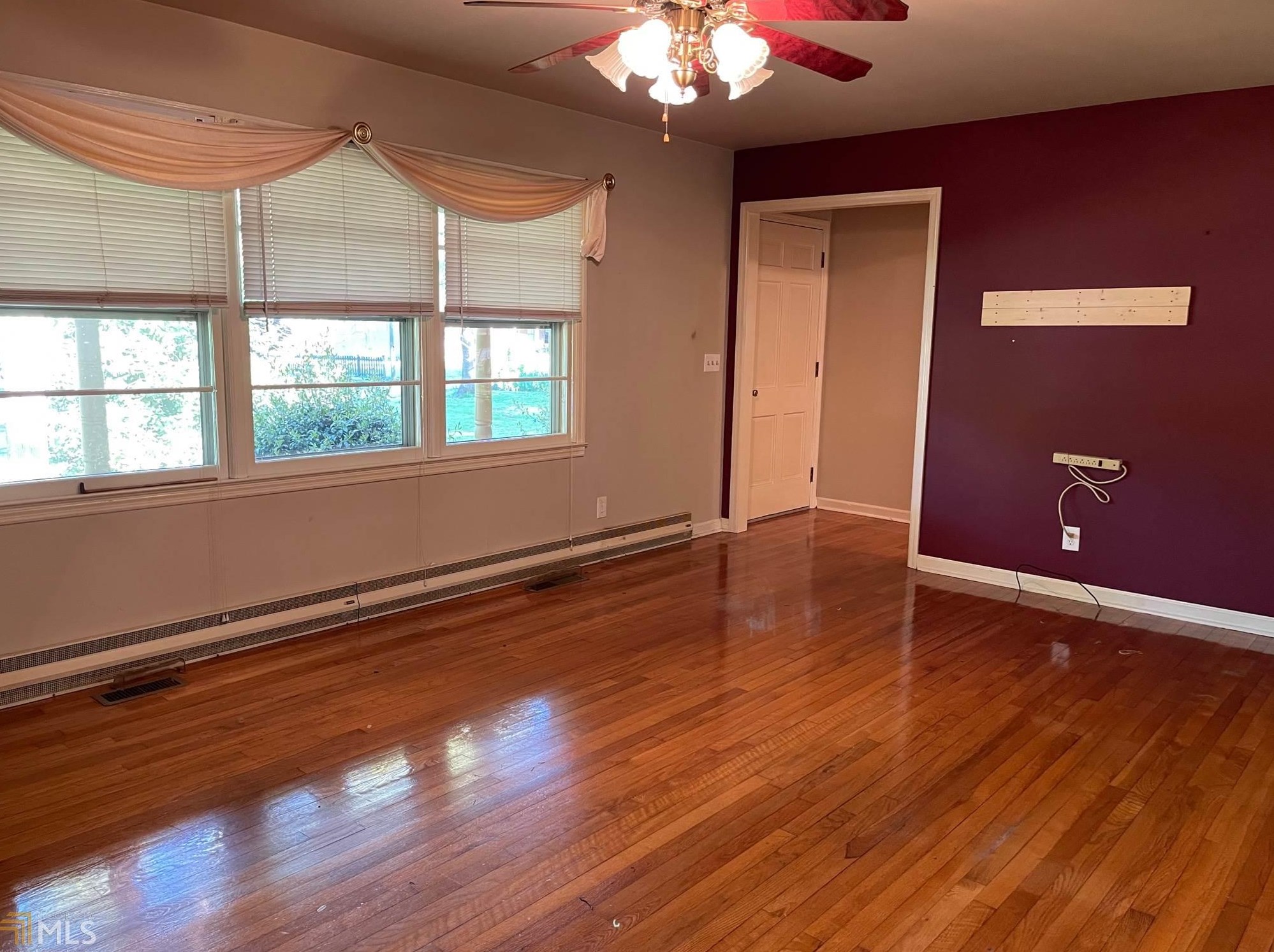 394 Yates St, Cornelia, GA 30531-2172