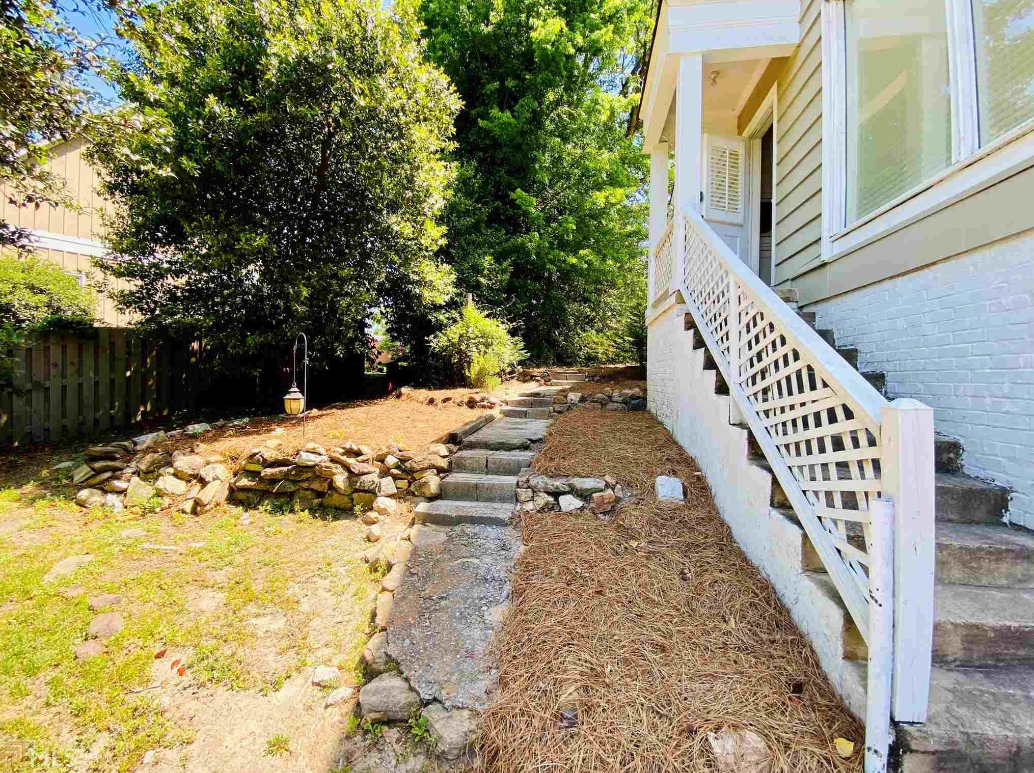 370 Calloway Dr, Macon, GA 31204-2430
