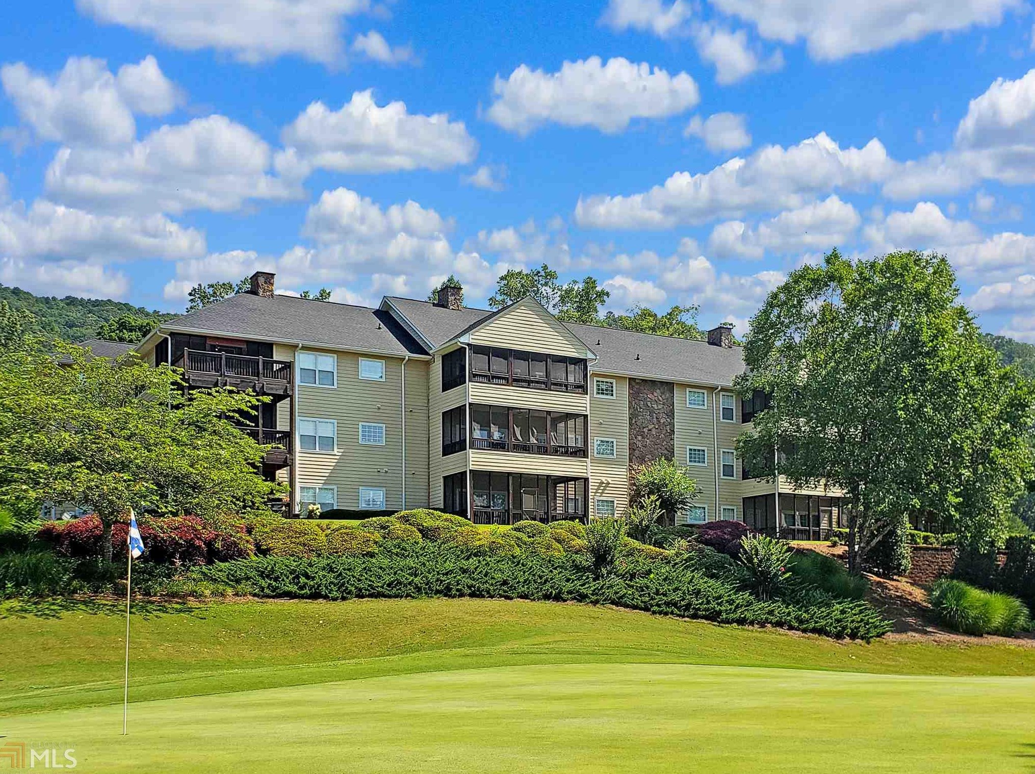 112 Glen Eagle #303-d, Clayton, GA 30525