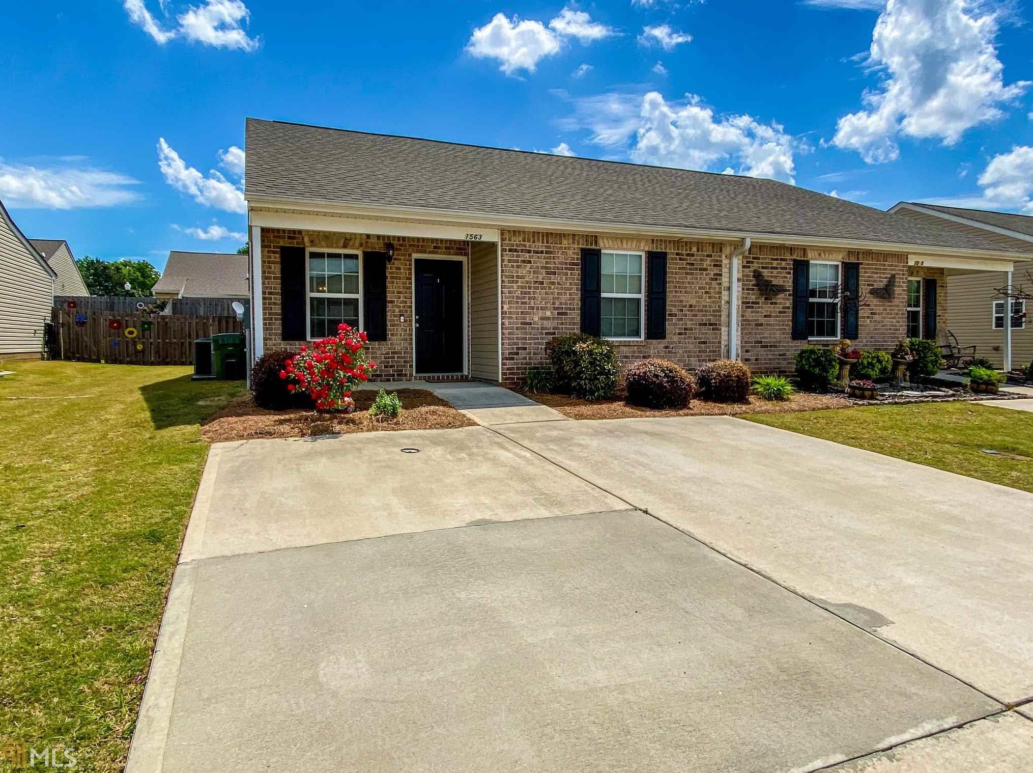 1563 Louise Anderson Dr, Griffin, GA 30224-2404
