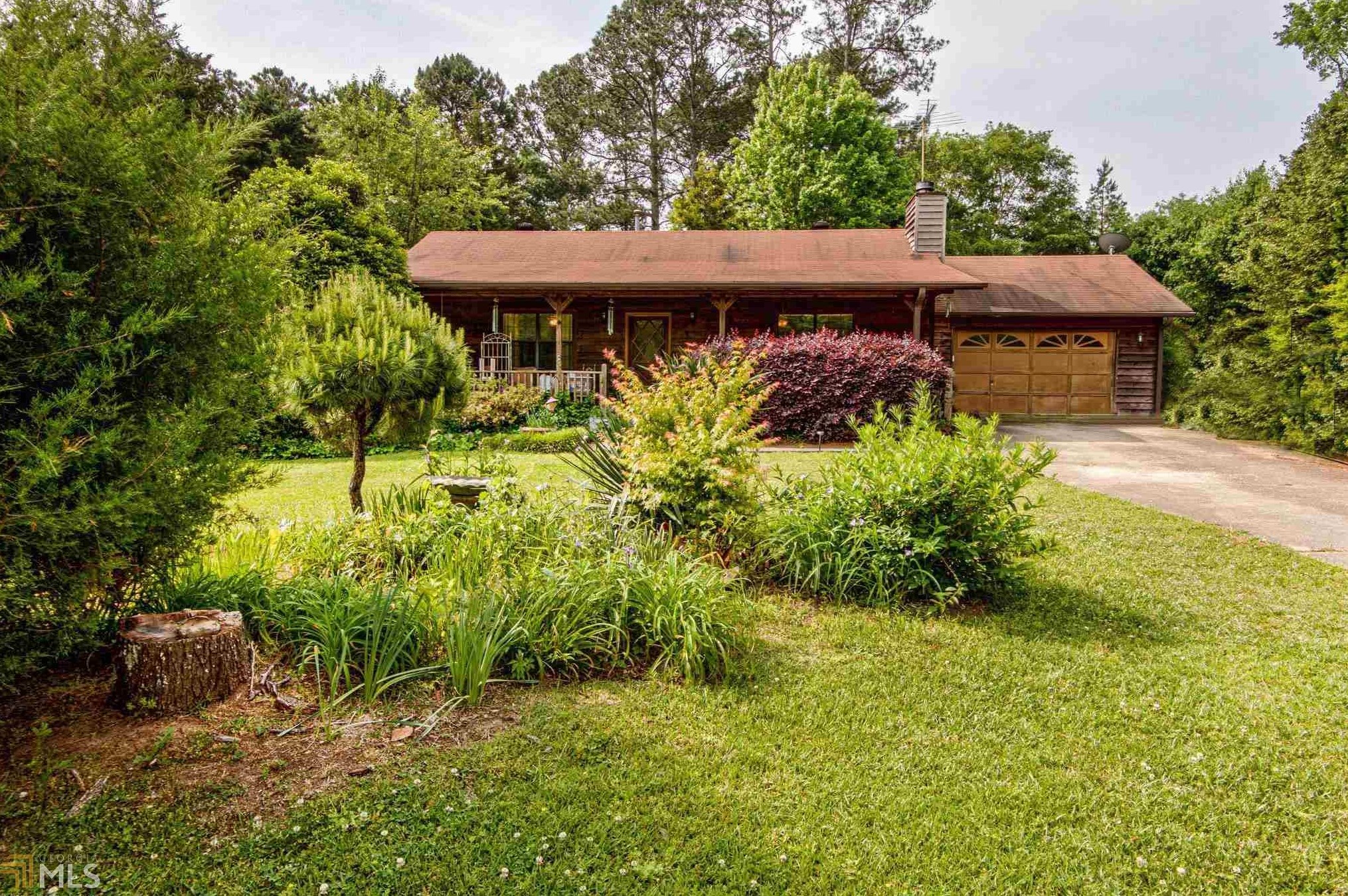 40 Yates Dr, Hampton, GA 30228