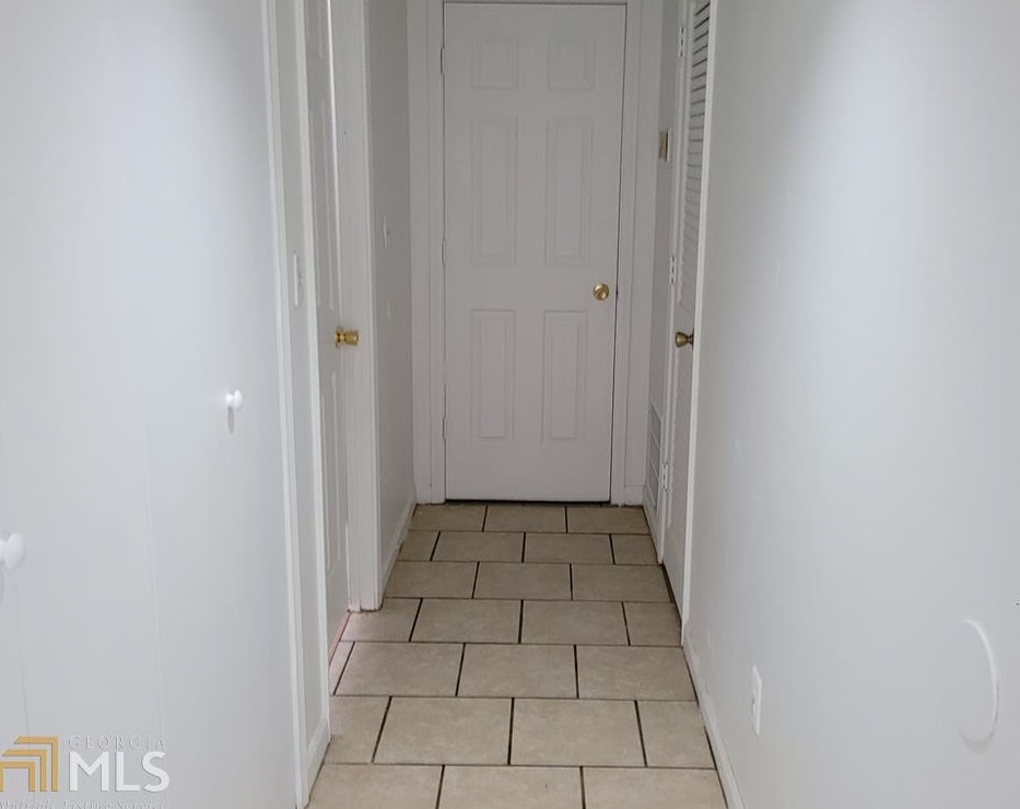 2613 Se Country Trace #13, Conyers, GA 30013
