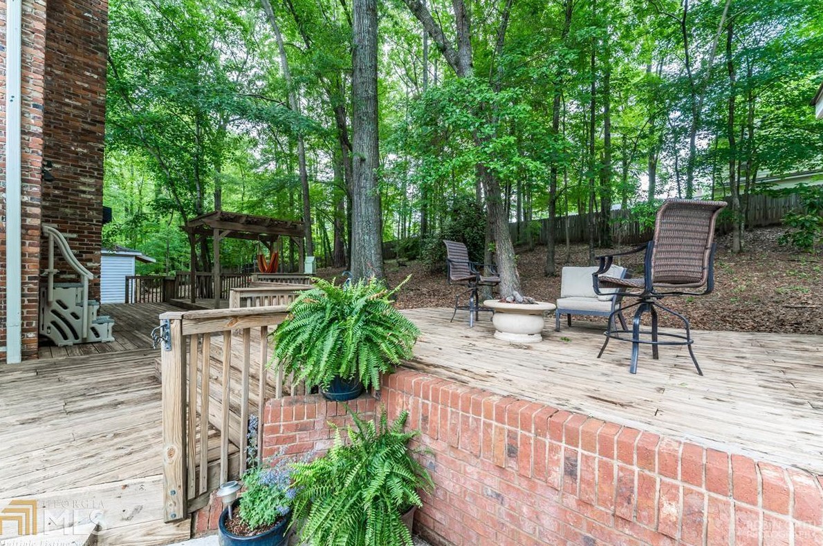 4582 Oxford Cir, Macon GA  31210-3102 exterior