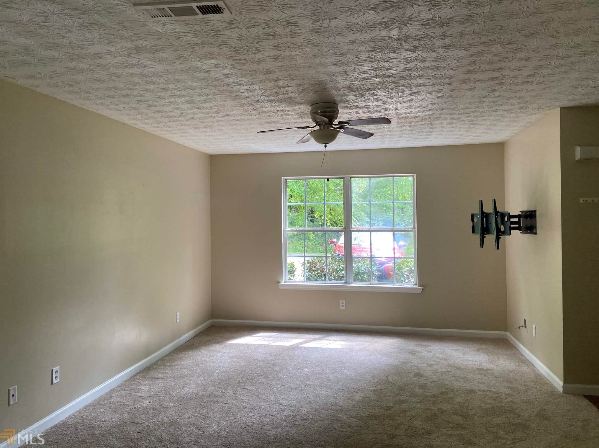 146 Southern Shores Rd, Jackson, GA 30233
