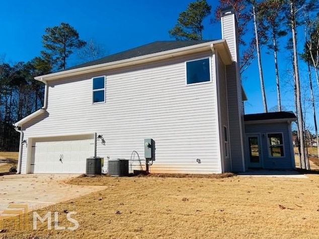 233 Dixon Cir, Williamson, GA 30292-3689