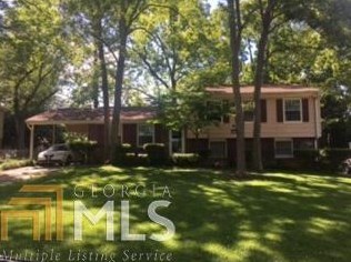 5749 Wesson Dr, Ellenwood, GA 30294