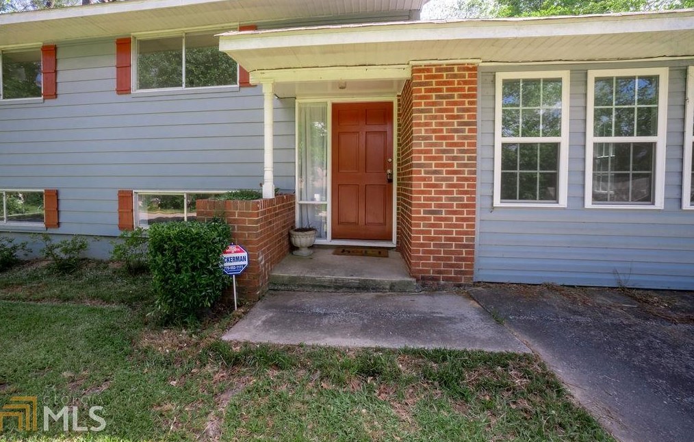 1266 Timberlane Dr, Macon, GA 31210-3202