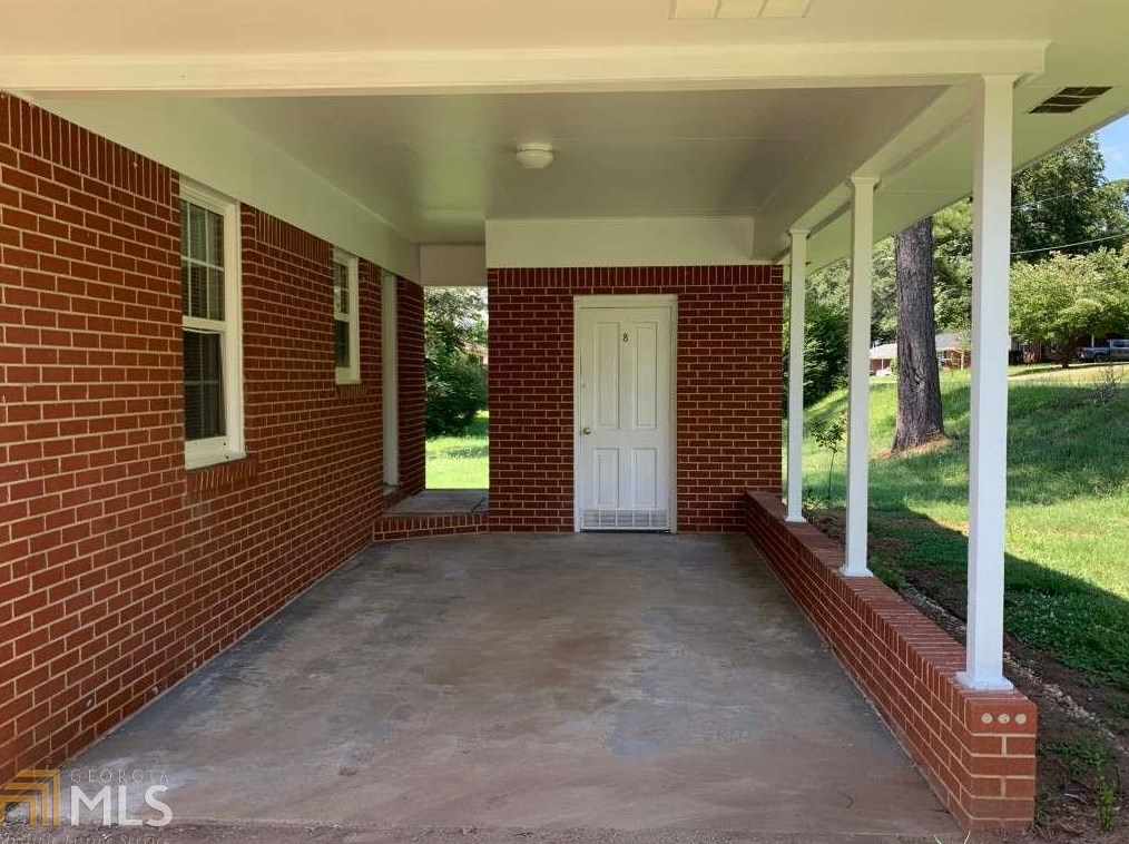 8 Stallings St, Newnan, GA 30263