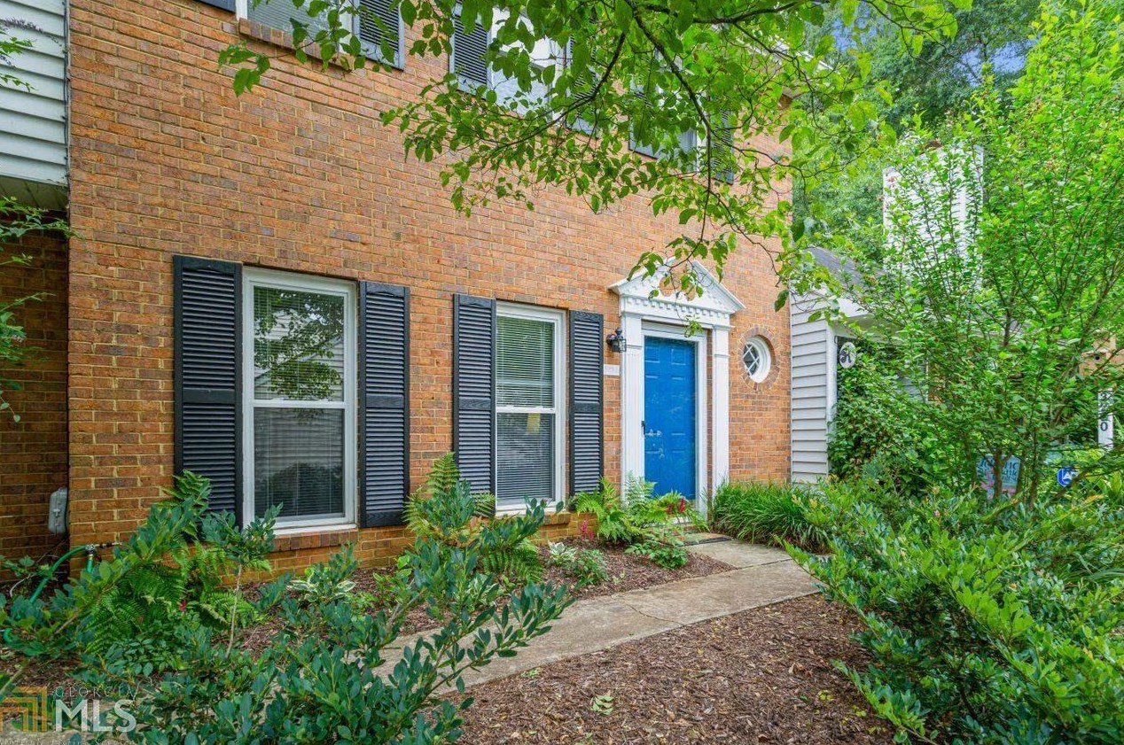 3230 Cape Cir, Alpharetta, GA 30009-3772