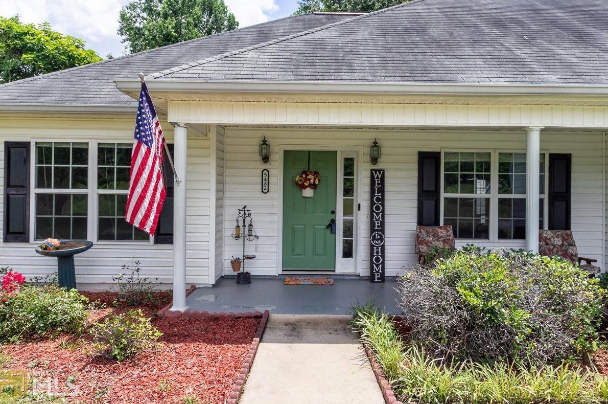 5482 Robie Dr, Macon, GA 31216-7135
