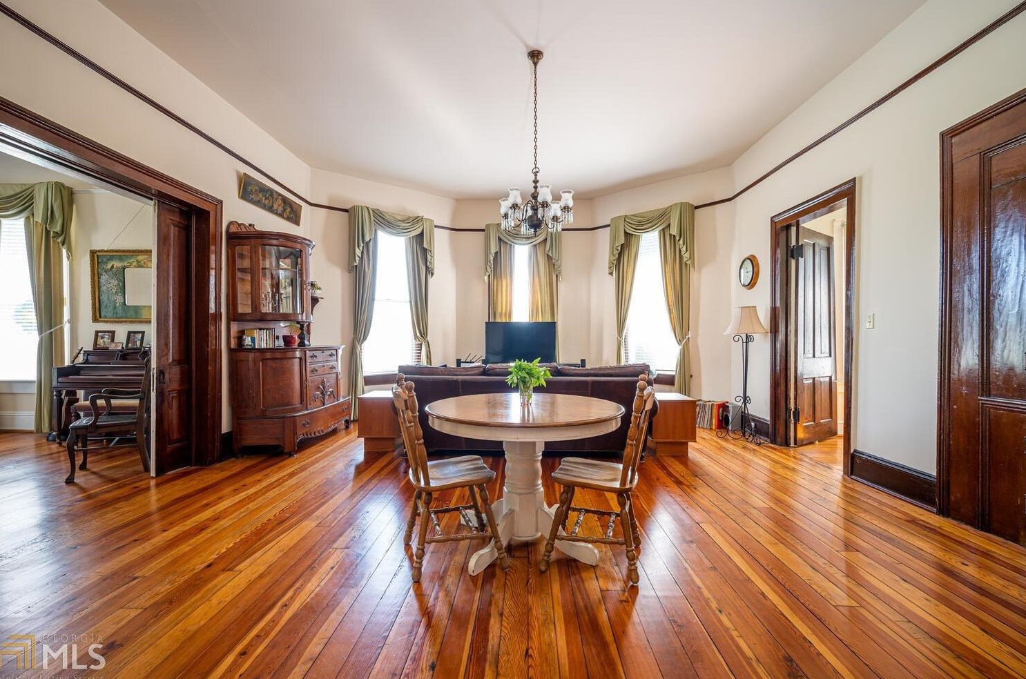 217 4th Ave, Colbert GA  30628-0031 exterior