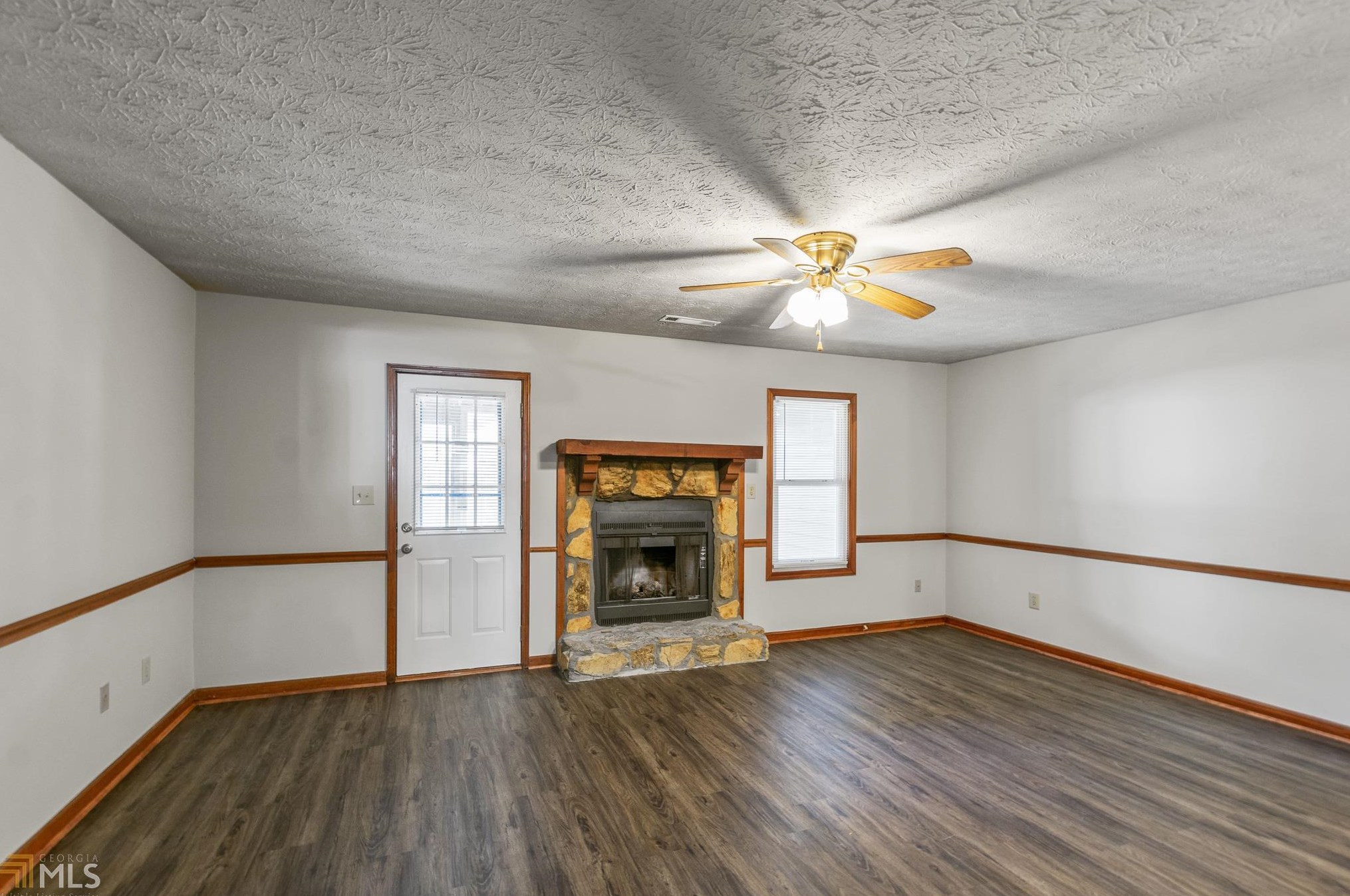 115 Oak Cir S, Stockbridge, GA 30281