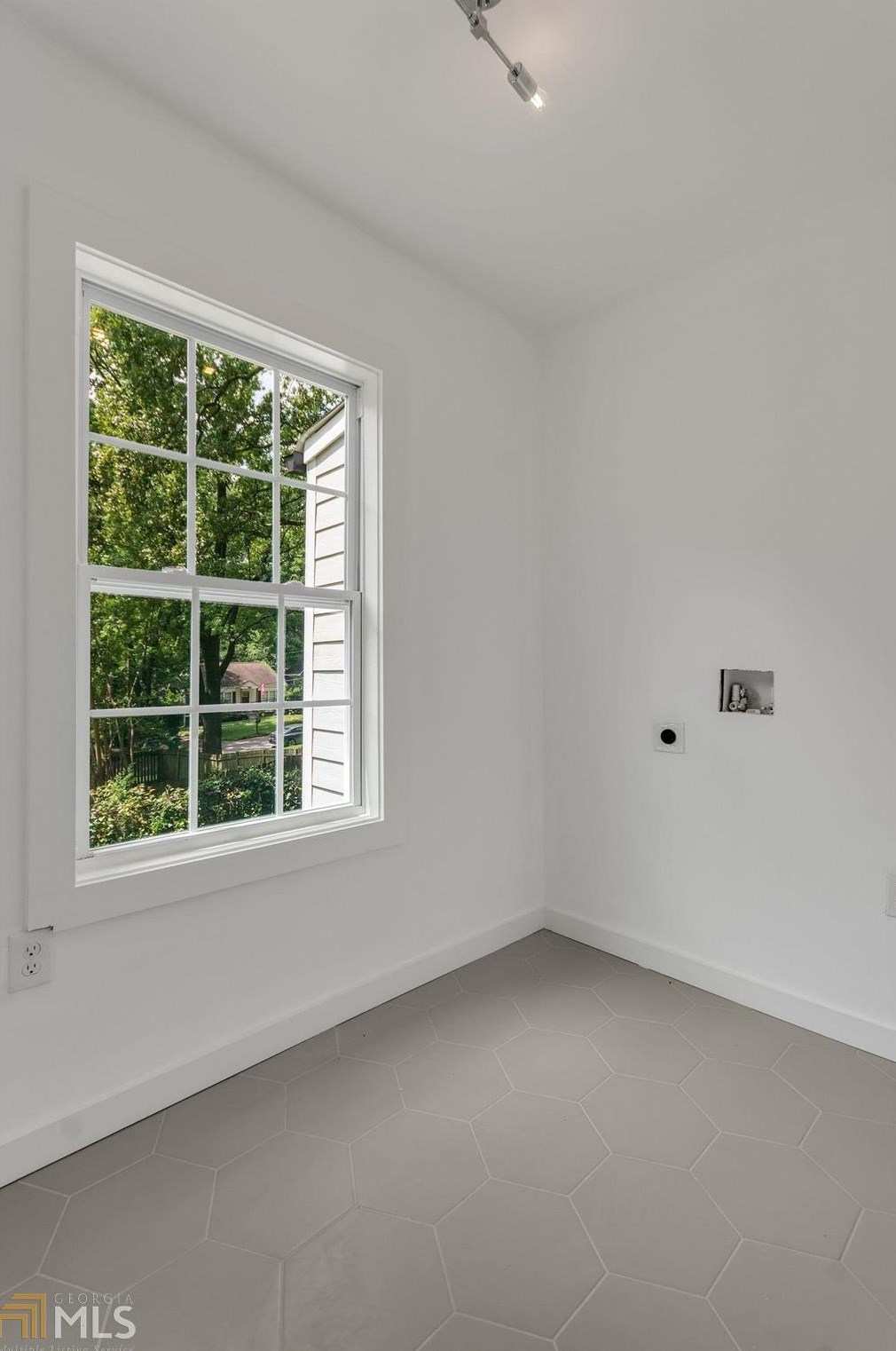 1743 Old Hickory St, Decatur GA  30032-4354 exterior