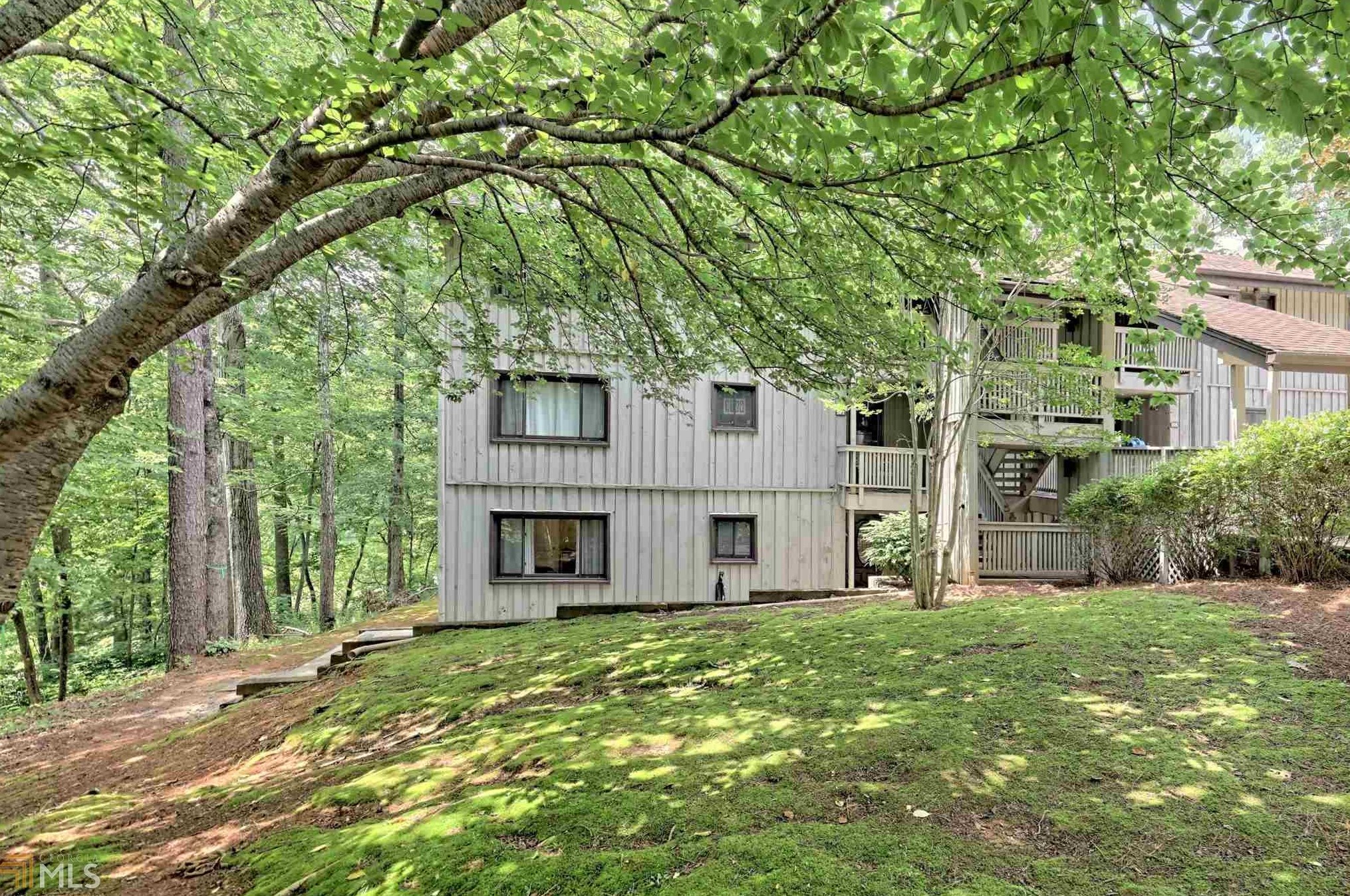 227 Shakespeare Dr ##301, Clayton, GA 30525