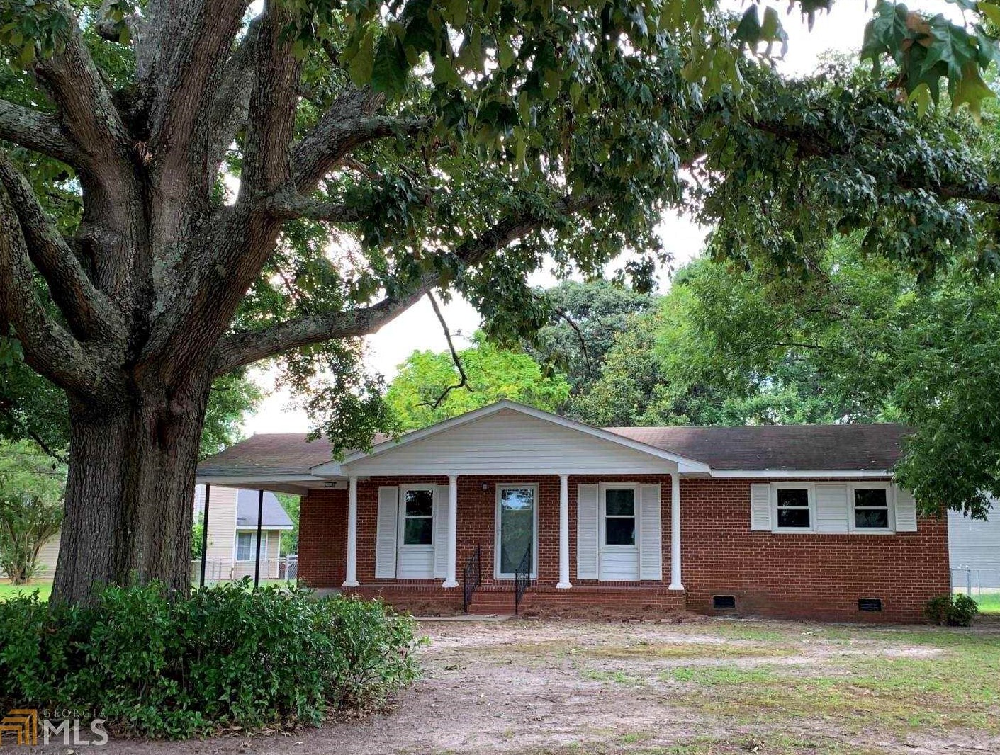 300 Meadowridge Dr, Warner Robins, GA 31093