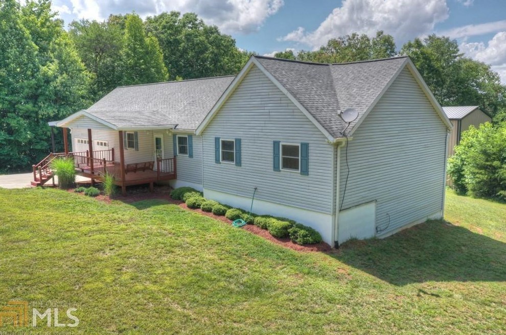 214 Old Mill Pond Rd, Mineral Bluff, GA 30559