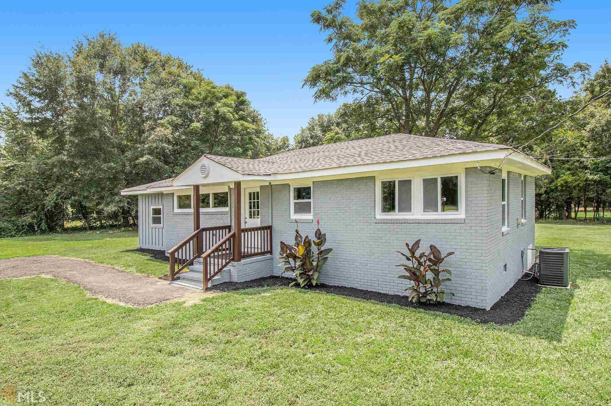 55 Maddox Rd, Locust Grove, GA 30248