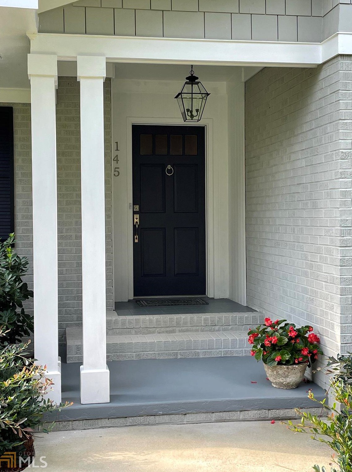 145 Tillman Ln, Athens, GA 30606-4115