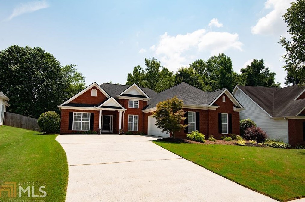 107 Creek Side Dr, Carrollton, GA 30116