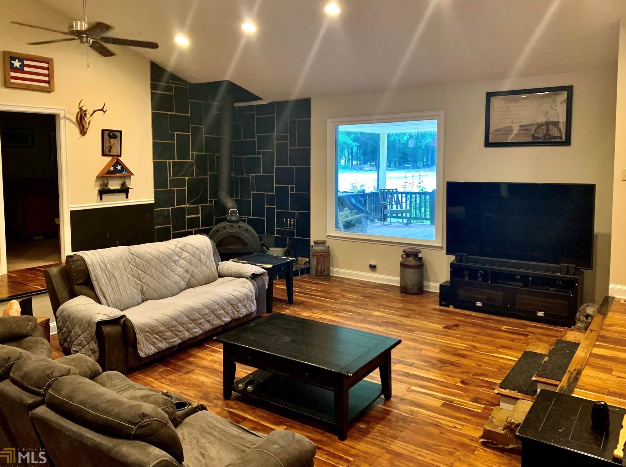 716 Maplewood Ln, Hull, GA 30646