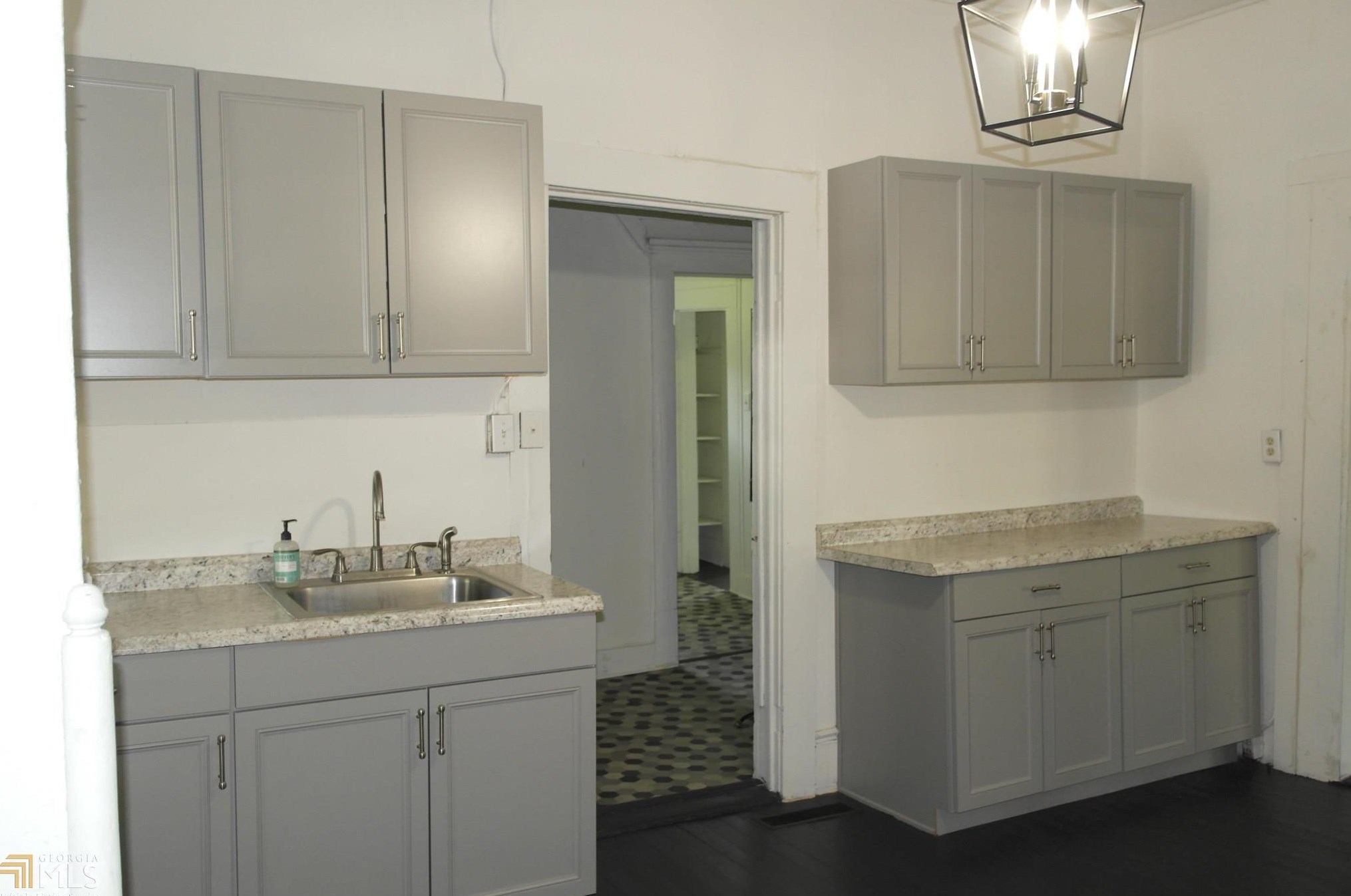 5405 Mulberry St, Flowery Branch, GA 30542