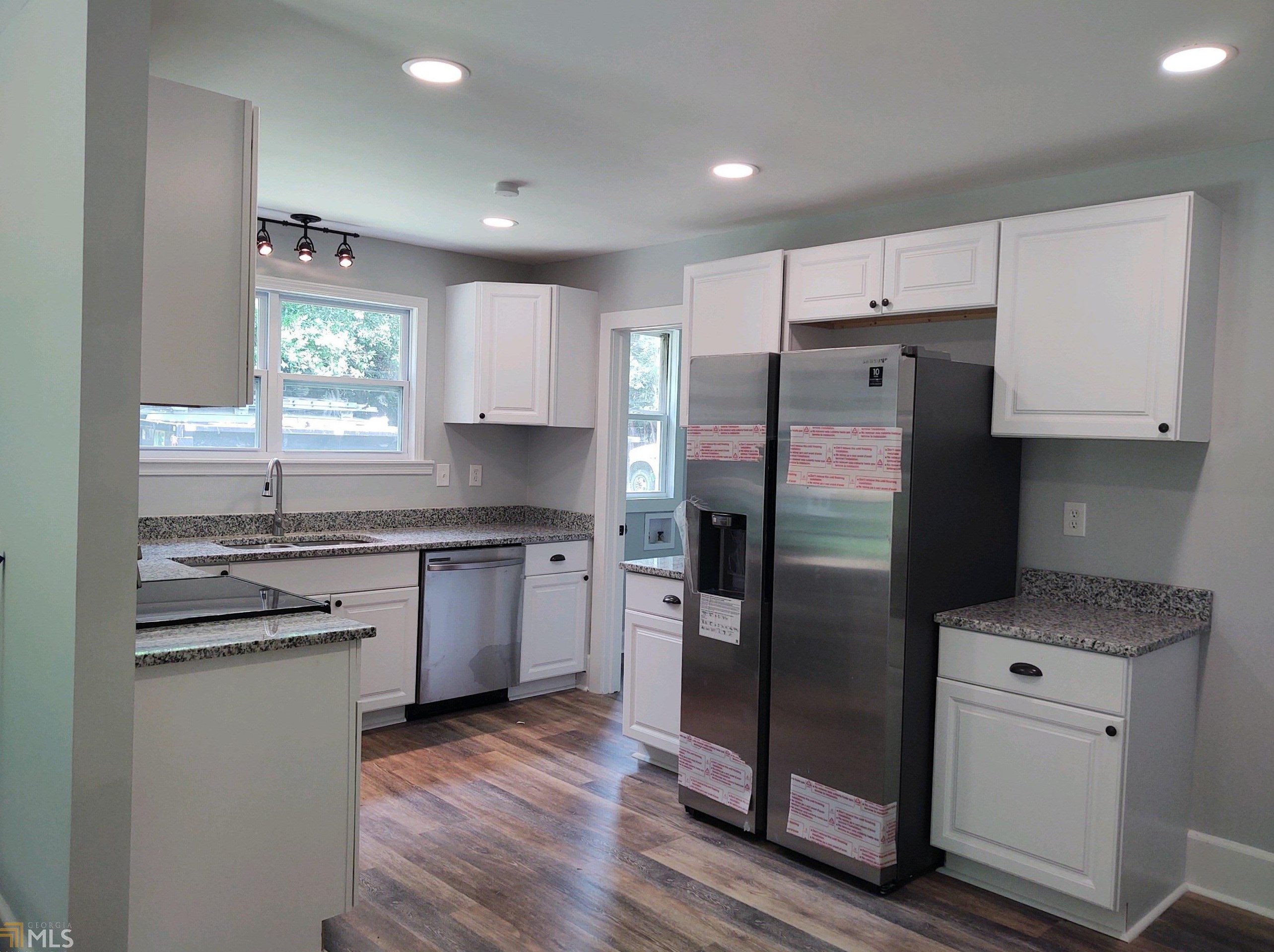 725 Greenwood St, Barnesville, GA 30204