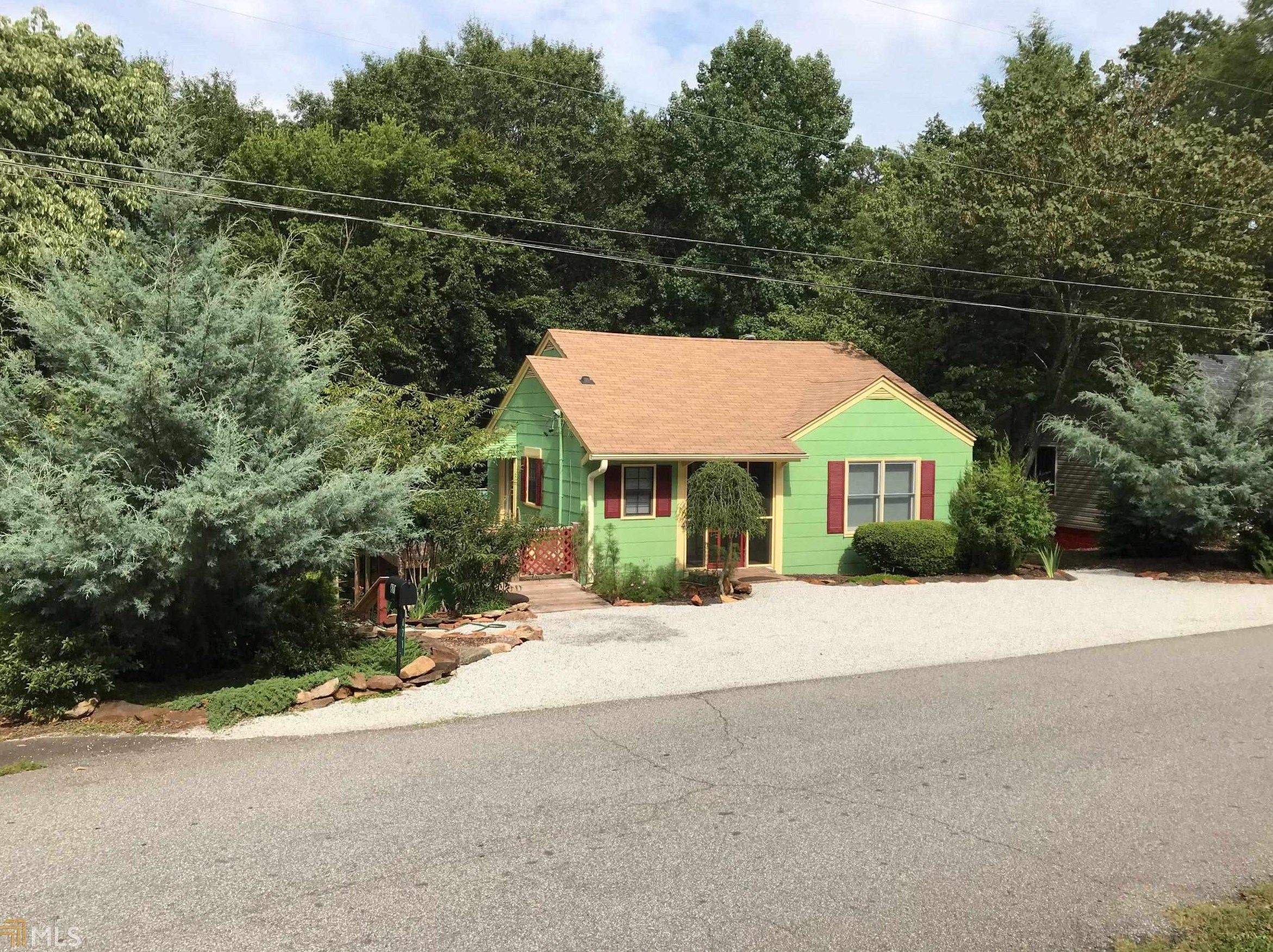 871 E Doyle St, Toccoa, GA 30577