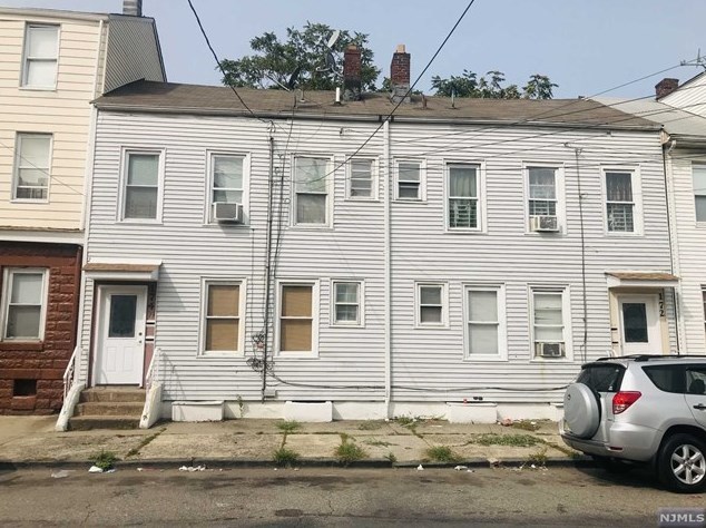 172 Beech St, Paterson NJ  07501-3419 exterior