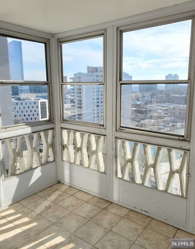 2100 Linwood Ave #14y, West Fort Lee, NJ 07024