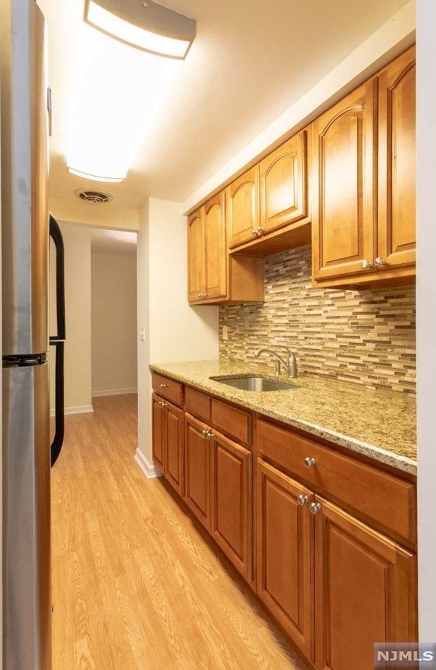150 County Rd #21, Tenafly, NJ 07670