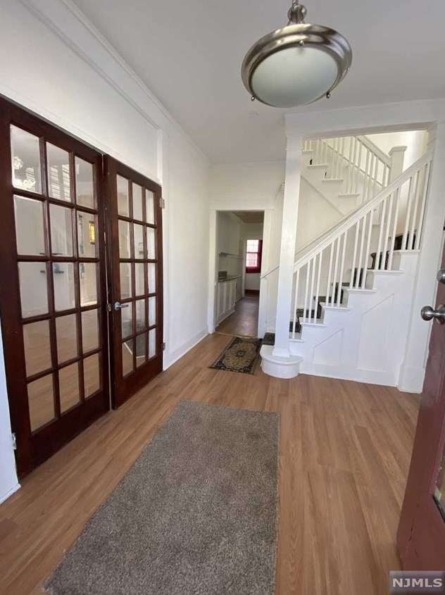 330 Chilton St, Elizabeth NJ  07208-3113 exterior