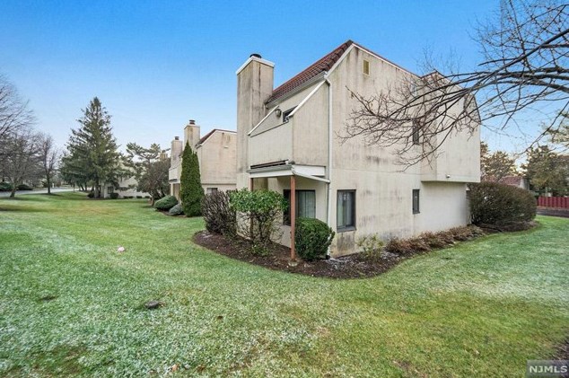 39 Musano Ct, Town Center, NJ 07052