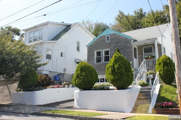 106 Ridge Ave, Bloomfield, NJ 07003