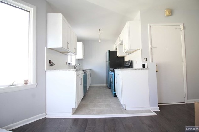 71 Edgewater Pl Apt 5, Edgewater, NJ 07020