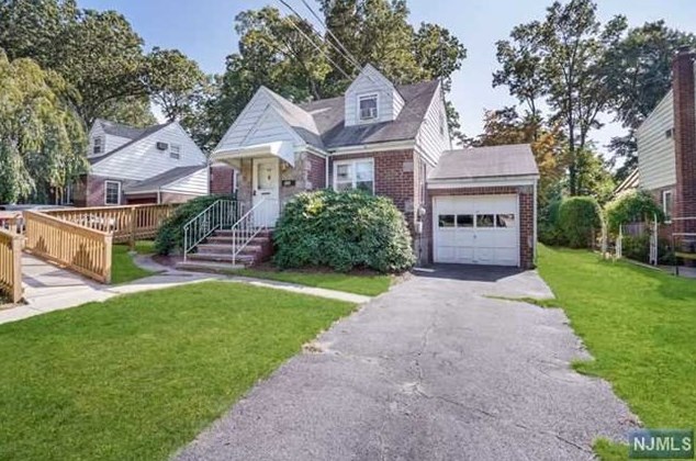 643 Taco Ave, Westwood NJ  07675-3426 exterior