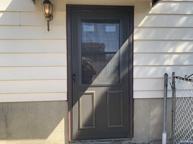 412 Van Luyn Ter, Saddle Brook, NJ 07663