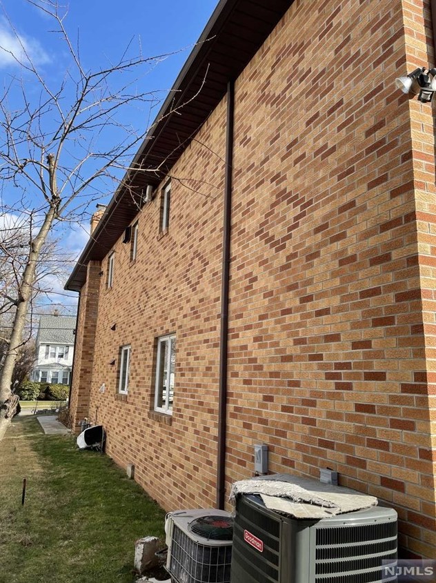 258 Madison Ave, Hasbrouck Heights, NJ 07604