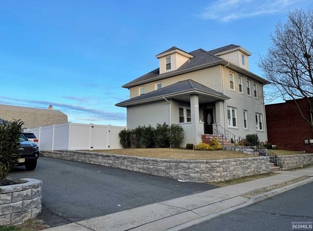 102 Stover Ave, North Arlington, NJ 07031