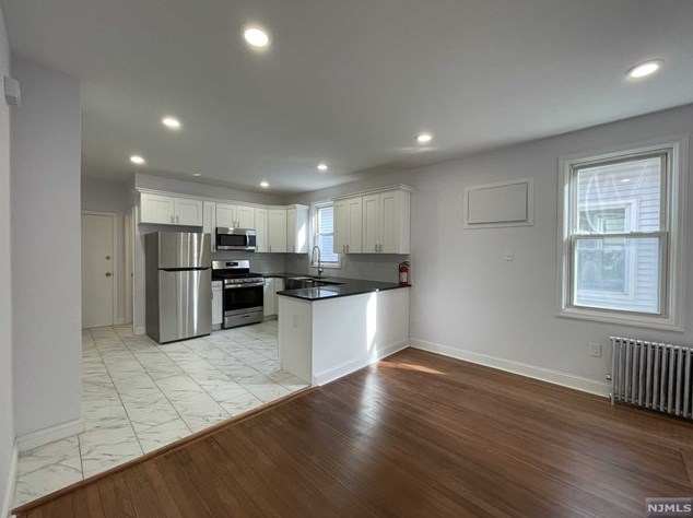 106 Speer Ave #2, Clifton, NJ 07013