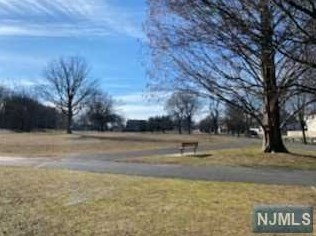 2 King St, Wallington NJ  07057-1428 exterior