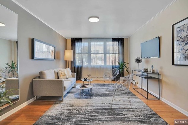 75 Nelson Ave, Jersey City, NJ 07307-4006